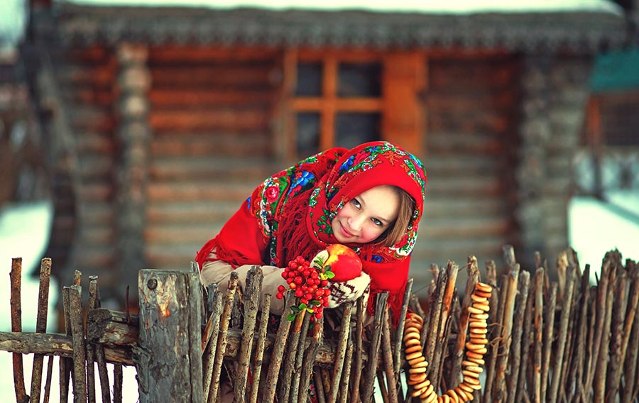Sexy girl Women in Slavic costumes in Chicago